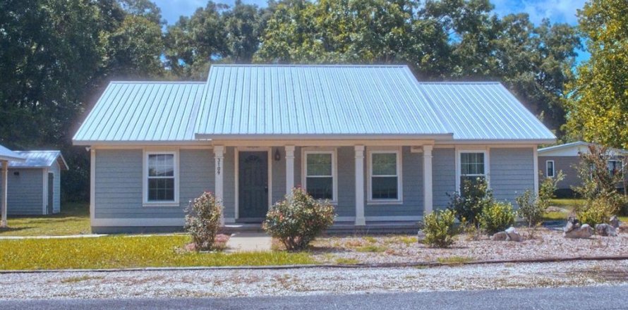 Casa en Bell, Florida 2 dormitorios, 121.24 m2 № 2196452