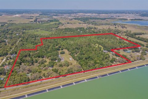 Casa en venta en Wesley Chapel, Florida, 3 dormitorios, 214.51 m2 № 1609207 - foto 6