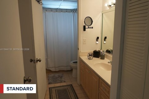 Apartment in Miami, Florida 2 bedrooms, 65.03 sq.m. № 2000890 - photo 14