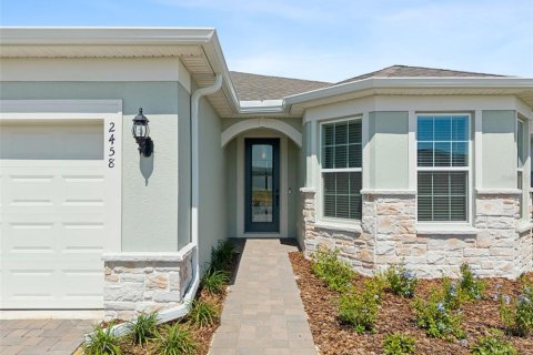House in Minneola, Florida 3 bedrooms, 209.96 sq.m. № 2151363 - photo 2