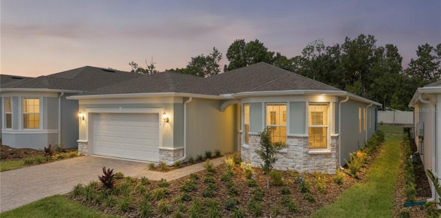 House in Minneola, Florida 3 bedrooms, 209.96 sq.m. № 2151363