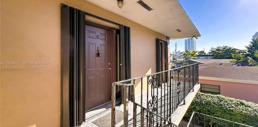 Appartement à North Miami Beach, Floride 2 chambres, 111.48 m2 № 2030432