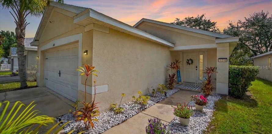 House in Riverview, Florida 3 bedrooms, 117.34 sq.m. № 1877374
