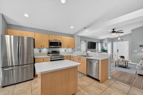 House in Riverview, Florida 3 bedrooms, 117.34 sq.m. № 1877374 - photo 11