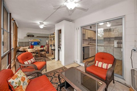 Купить кондоминиум в Кеннет-Сити, Флорида 6 комнат, 81.29м2, № 1509589 - фото 19
