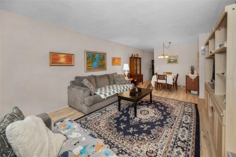 Купить кондоминиум в Кеннет-Сити, Флорида 6 комнат, 81.29м2, № 1509589 - фото 6