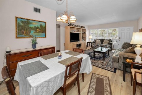 Купить кондоминиум в Кеннет-Сити, Флорида 6 комнат, 81.29м2, № 1509589 - фото 9