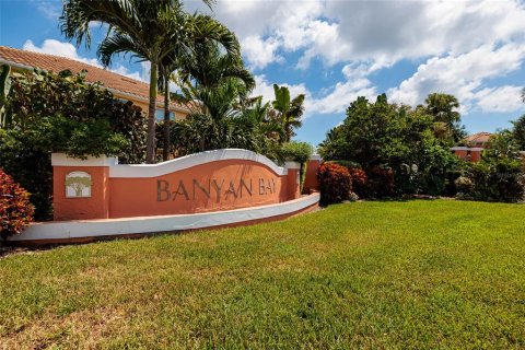 Adosado en venta en Saint Petersburg, Florida, 3 dormitorios, 203.83 m2 № 1903149 - foto 3