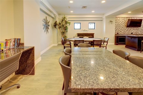 Condo in Hollywood, Florida  № 2060206 - photo 20