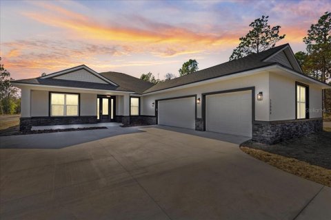 House in Dunnellon, Florida 3 bedrooms, 218.78 sq.m. № 2095117 - photo 13