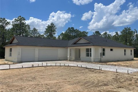 House in Dunnellon, Florida 3 bedrooms, 218.78 sq.m. № 2095117