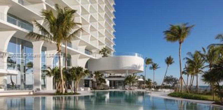 Condominio en Sunny Isles Beach, Florida, 2 dormitorios  № 2016746