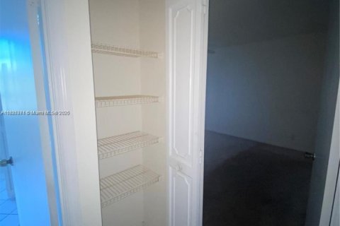 Copropriété à vendre à Lauderhill, Floride: 2 chambres, 107.77 m2 № 1981776 - photo 6