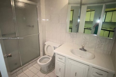 Copropriété à vendre à Lauderhill, Floride: 2 chambres, 107.77 m2 № 1981776 - photo 13