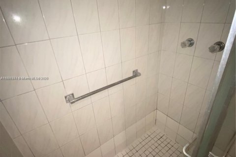 Copropriété à vendre à Lauderhill, Floride: 2 chambres, 107.77 m2 № 1981776 - photo 14