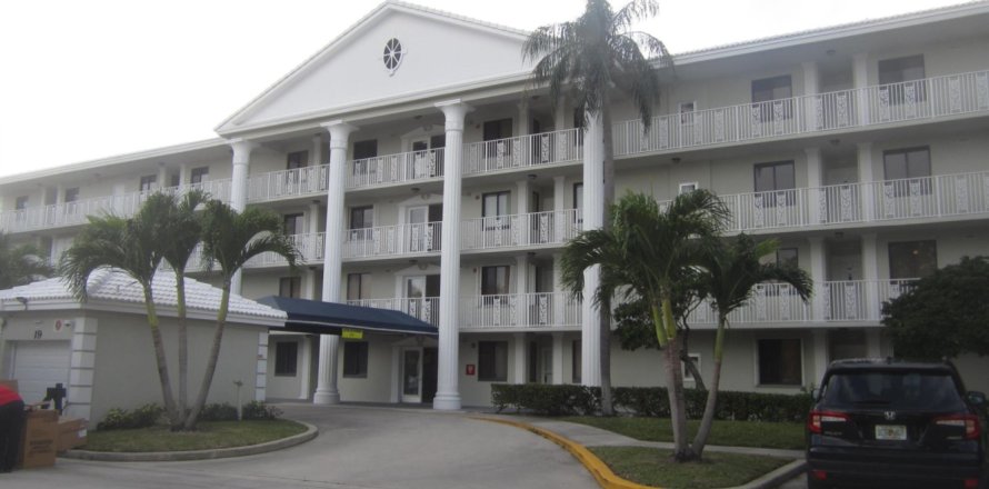 Condo à West Palm Beach, Floride, 2 chambres № 1182350