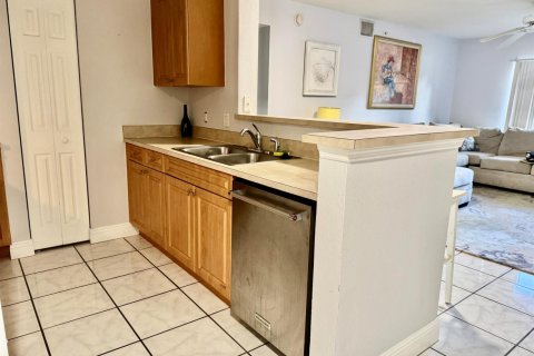 Copropriété à louer à Boynton Beach, Floride: 2 chambres, 81.75 m2 № 2249678 - photo 11