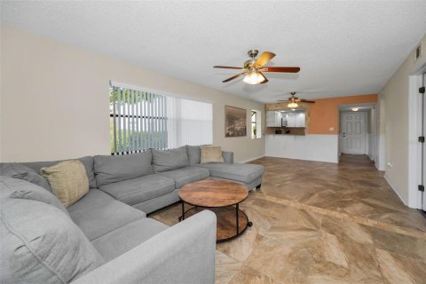 Copropriété à louer à Clearwater, Floride: 2 chambres, 95.69 m2 № 1636153 - photo 2