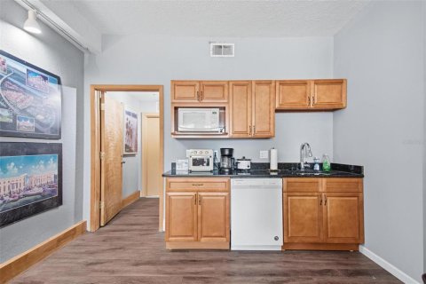 Condominio en venta en Palm Coast, Florida, 3 habitaciones, 67.35 m2 № 2224605 - foto 2