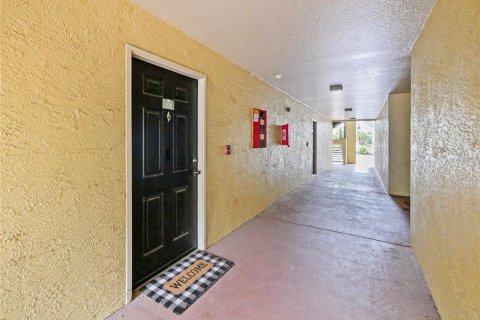 Купить кондоминиум в Овьедо, Флорида 3 комнаты, 90.58м2, № 1778056 - фото 2