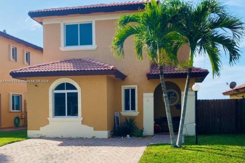 Casa en venta en Homestead, Florida, 3 dormitorios, 150.87 m2 № 1764745 - foto 1