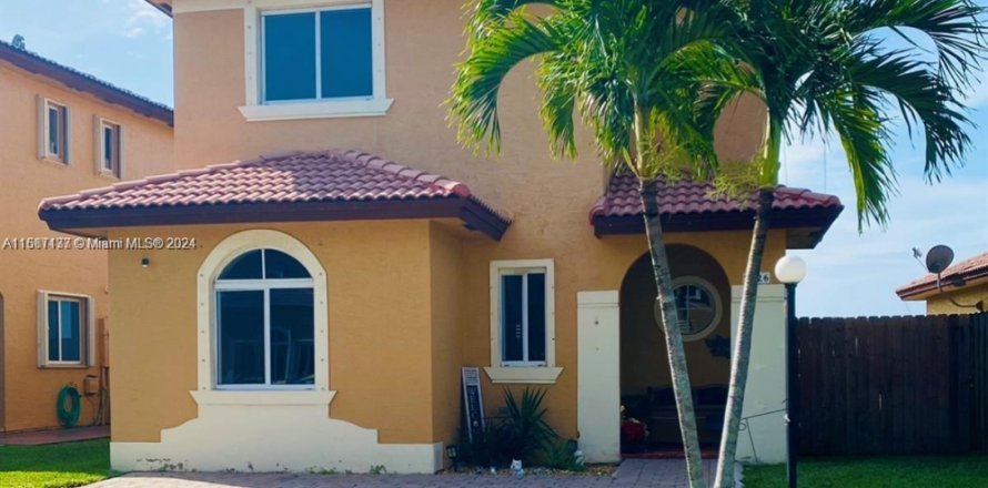 Casa en Homestead, Florida 3 dormitorios, 150.87 m2 № 1764745