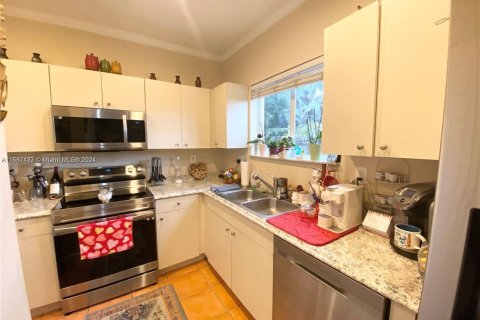 Casa en venta en Homestead, Florida, 3 dormitorios, 150.87 m2 № 1764745 - foto 9