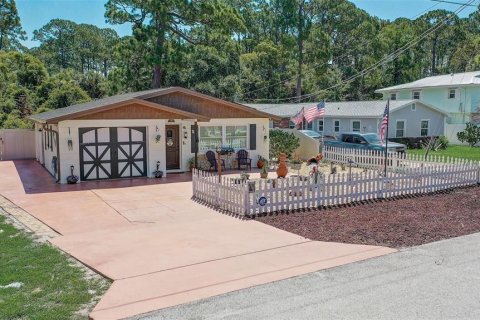 House in Port Orange, Florida 2 bedrooms, 92.9 sq.m. № 2226394 - photo 2