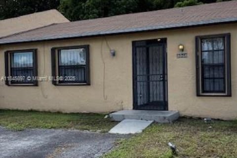 Casa en venta en Miami Gardens, Florida, 3 dormitorios, 92.81 m2 № 1842800 - foto 11