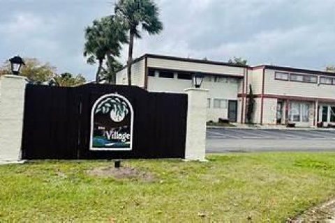 Condo in Orlando, Florida, 1 bedroom  № 1555850 - photo 1