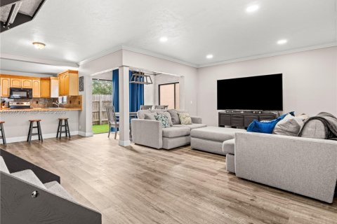Touwnhouse à vendre à Cooper City, Floride: 3 chambres, 126.53 m2 № 2392691 - photo 4