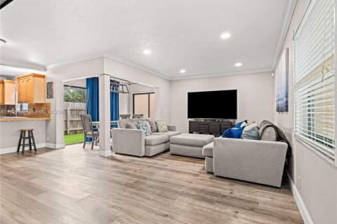 Touwnhouse à vendre à Cooper City, Floride: 3 chambres, 126.53 m2 № 2392691 - photo 5