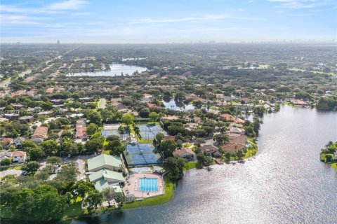 Touwnhouse à vendre à Cooper City, Floride: 3 chambres, 126.53 m2 № 2392691 - photo 21