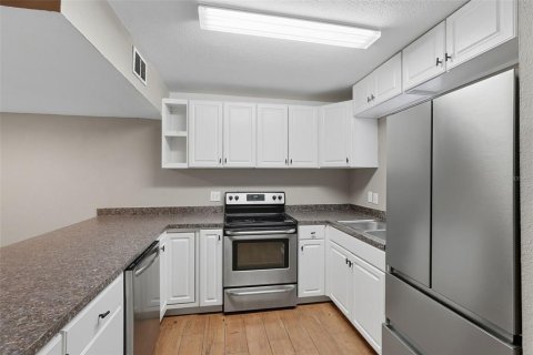 Townhouse in Lakeland, Florida 2 bedrooms, 107.58 sq.m. № 1900040 - photo 5