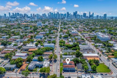 Commercial property in Miami, Florida № 2066169 - photo 19