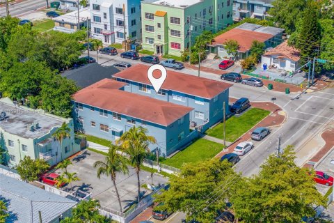 Commercial property in Miami, Florida № 2066169 - photo 30