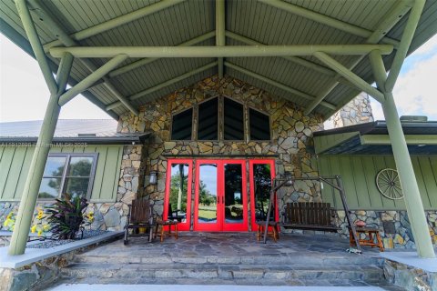 Villa ou maison à vendre à LaBelle, Floride: 3 chambres, 383.04 m2 № 2082358 - photo 12