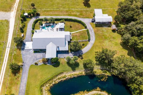 Villa ou maison à vendre à LaBelle, Floride: 3 chambres, 383.04 m2 № 2082358 - photo 23