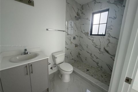 Снять в аренду квартиру в Хайалиа, Флорида 2 спальни, № 1992206 - фото 8