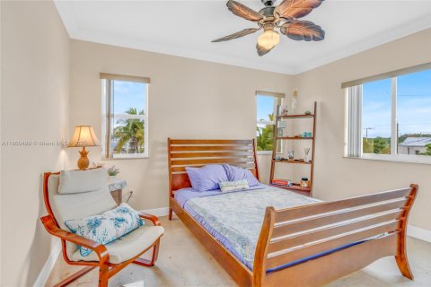 House in Tavernier, Florida 3 bedrooms, 245.08 sq.m. № 1889787 - photo 23