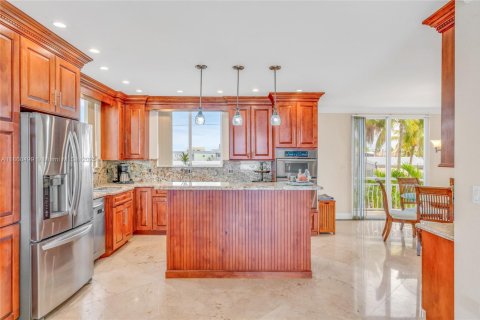 House in Tavernier, Florida 3 bedrooms, 245.08 sq.m. № 1889787 - photo 30
