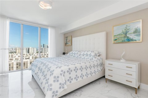 Copropriété à vendre à Sunny Isles Beach, Floride: 3 chambres, 175.77 m2 № 1944825 - photo 18