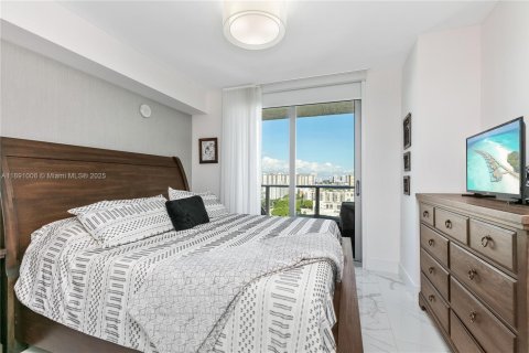 Copropriété à vendre à Sunny Isles Beach, Floride: 3 chambres, 175.77 m2 № 1944825 - photo 14