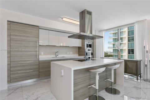 Copropriété à vendre à Sunny Isles Beach, Floride: 3 chambres, 175.77 m2 № 1944825 - photo 9