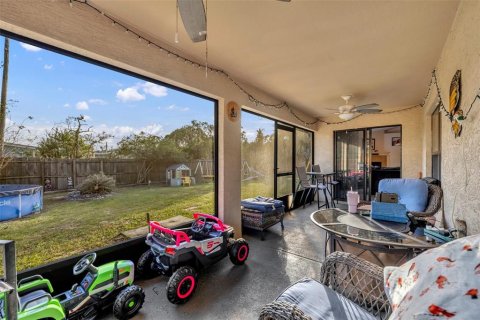 House in Grand Island, Florida 4 bedrooms, 201.78 sq.m. № 1521761 - photo 13