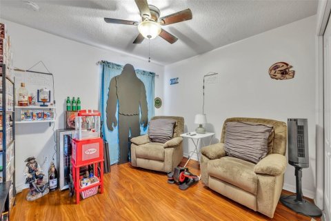 House in Grand Island, Florida 4 bedrooms, 201.78 sq.m. № 1521761 - photo 12