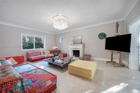 Купить виллу или дом в Майами-Шорс, Флорида 5 спален, 379.6м2, № 1965519 - фото 30