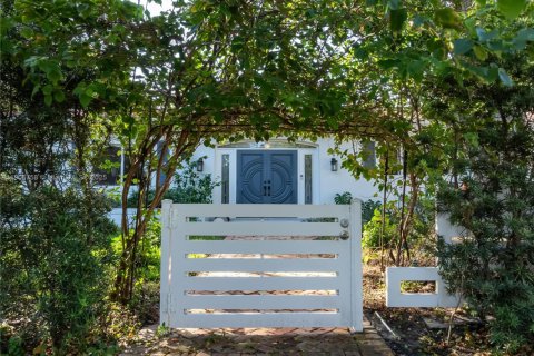 Купить виллу или дом в Майами-Шорс, Флорида 5 спален, 379.6м2, № 1965519 - фото 4