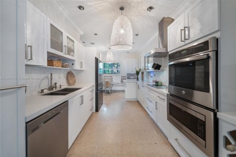 Купить виллу или дом в Майами-Шорс, Флорида 5 спален, 379.6м2, № 1965519 - фото 24