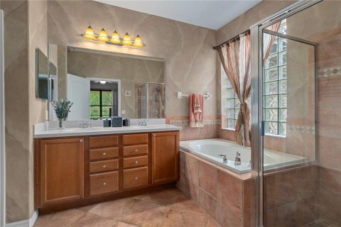 Casa en venta en Land O' Lakes, Florida, 4 dormitorios, 319.58 m2 № 2218976 - foto 23